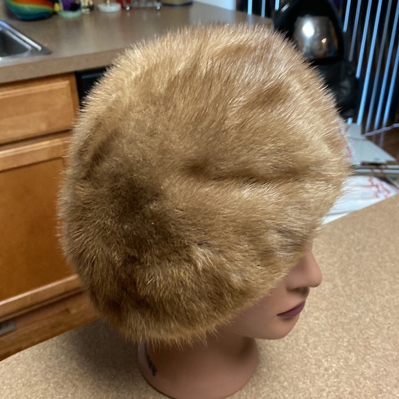Mr.R Genuine Mink Hat - Picture 4 of 7
